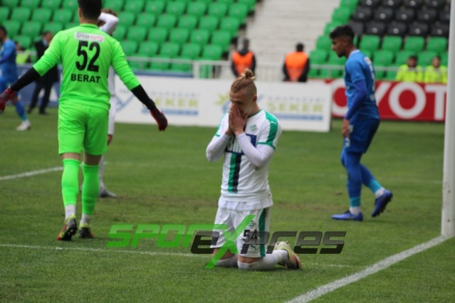Sakaryaspor-Bodrumspor maçı fotoğrafları