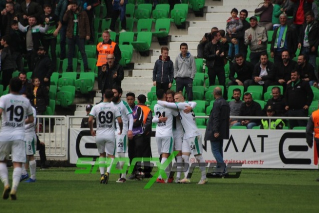 Sakaryaspor-Bodrumspor maçı fotoğrafları