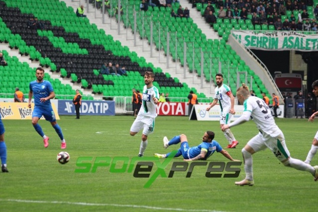 Sakaryaspor-Bodrumspor maçı fotoğrafları