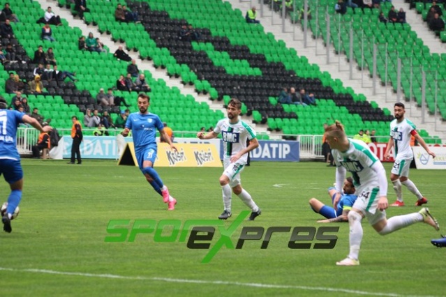Sakaryaspor-Bodrumspor maçı fotoğrafları