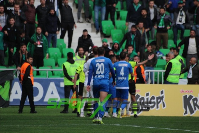 Sakaryaspor-Bodrumspor maçı fotoğrafları