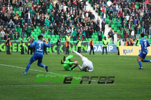 Sakaryaspor-Bodrumspor maçı fotoğrafları
