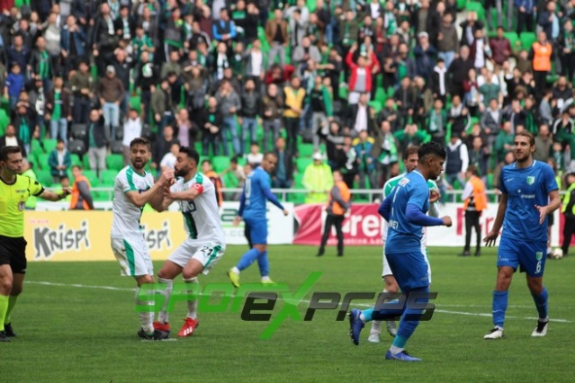 Sakaryaspor-Bodrumspor maçı fotoğrafları