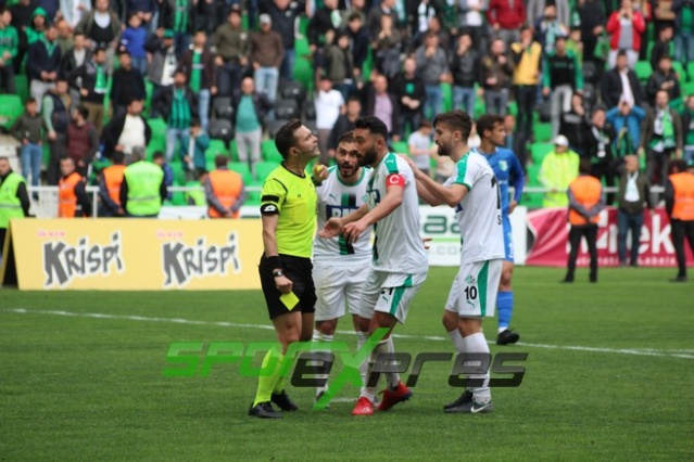 Sakaryaspor-Bodrumspor maçı fotoğrafları