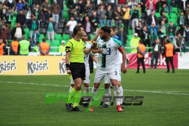 Sakaryaspor-Bodrumspor maçı fotoğrafları