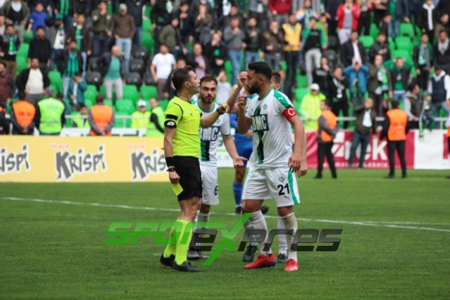 Sakaryaspor-Bodrumspor maçı fotoğrafları