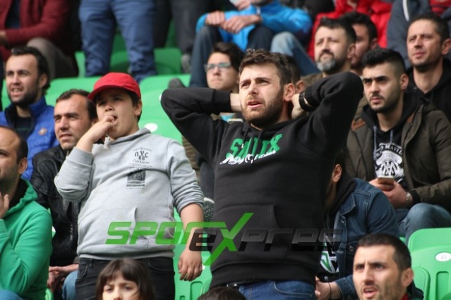 Sakaryaspor-Bodrumspor maçı fotoğrafları