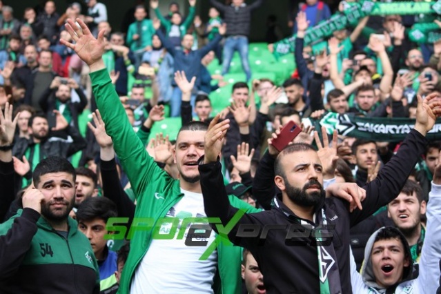 Sakaryaspor-Bodrumspor maçı fotoğrafları