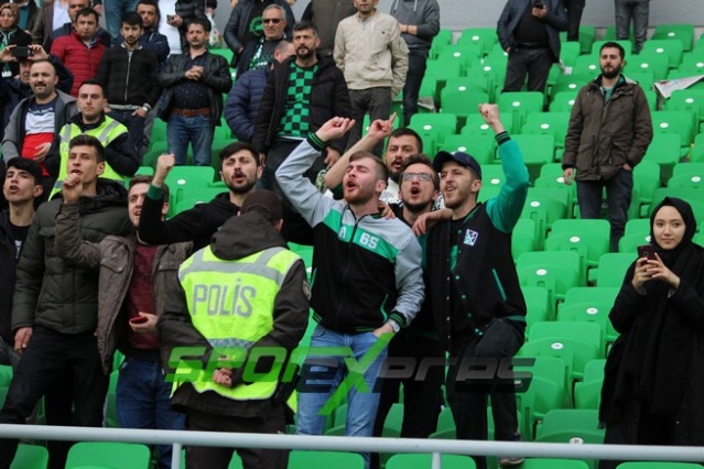 Sakaryaspor-Bodrumspor maçı fotoğrafları