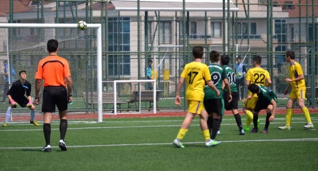 Sakaryaspor U14'ler idare etti 1-1