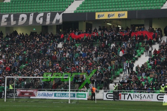 Sakaryaspor-Gümüşhanespor maçı fotoğrafları