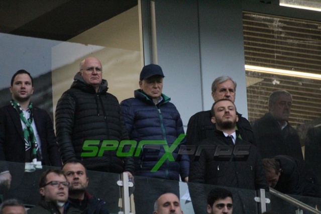 Sakaryaspor-Gümüşhanespor maçı fotoğrafları
