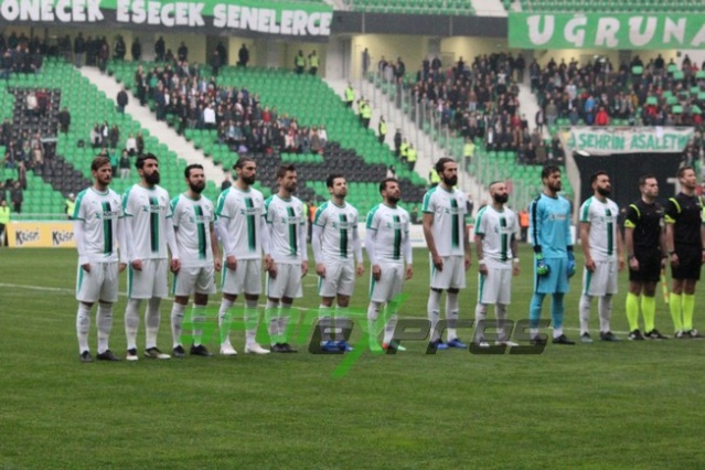 Sakaryaspor-Gümüşhanespor maçı fotoğrafları