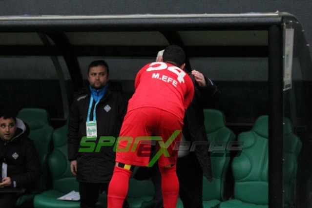 Sakaryaspor-Gümüşhanespor maçı fotoğrafları