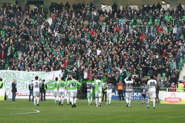 Sakaryaspor-Gümüşhanespor maçı fotoğrafları