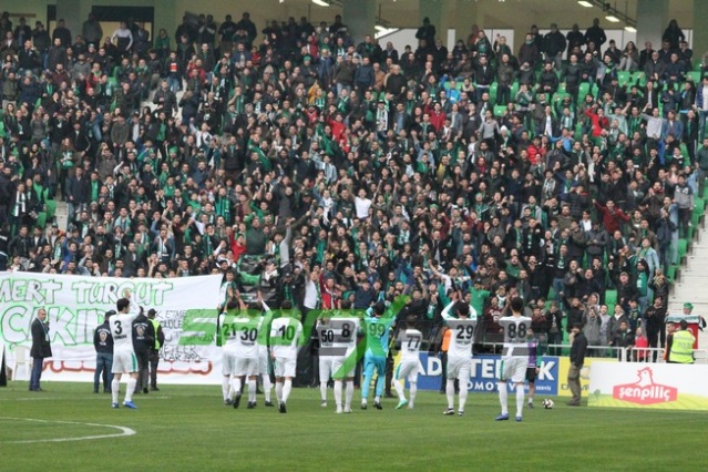 Sakaryaspor-Gümüşhanespor maçı fotoğrafları