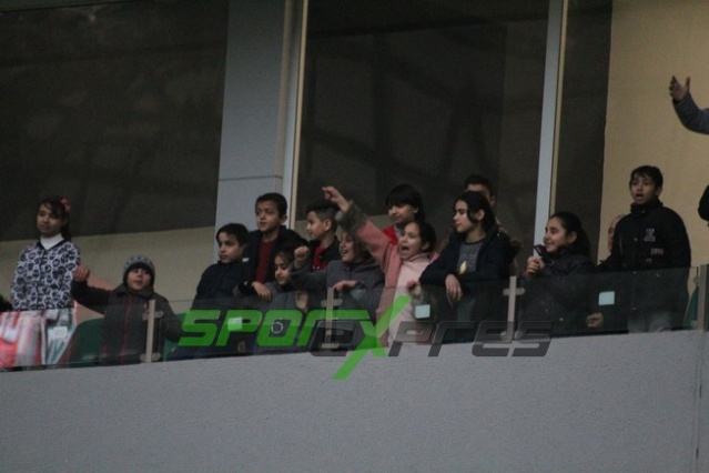 Sakaryaspor-Gümüşhanespor maçı fotoğrafları
