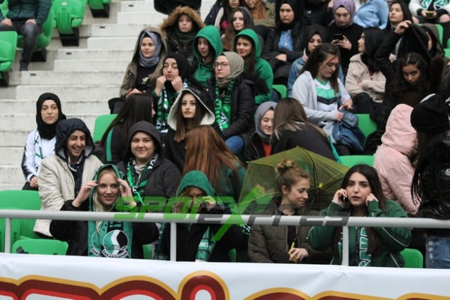 Sakaryaspor-Gümüşhanespor maçı fotoğrafları