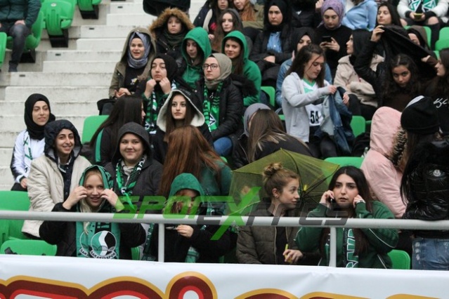 Sakaryaspor-Gümüşhanespor maçı fotoğrafları