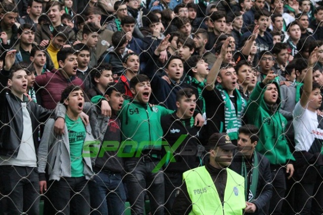 Sakaryaspor-Gümüşhanespor maçı fotoğrafları