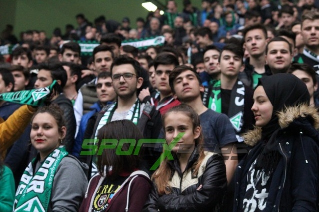 Sakaryaspor-Gümüşhanespor maçı fotoğrafları