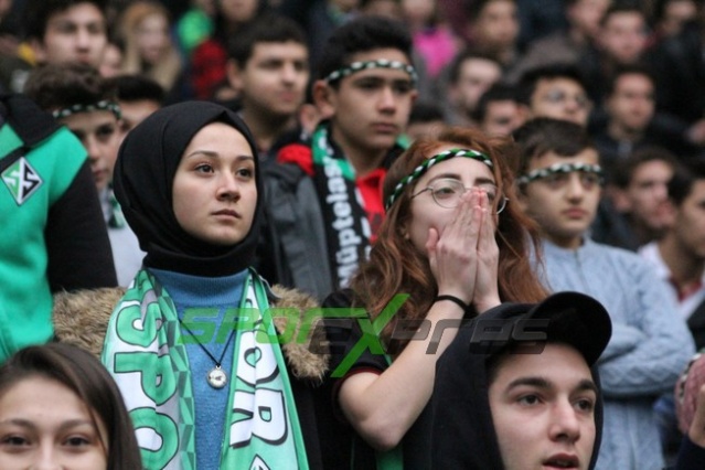 Sakaryaspor-Gümüşhanespor maçı fotoğrafları