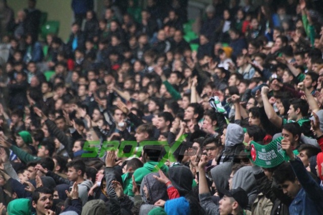 Sakaryaspor-Gümüşhanespor maçı fotoğrafları