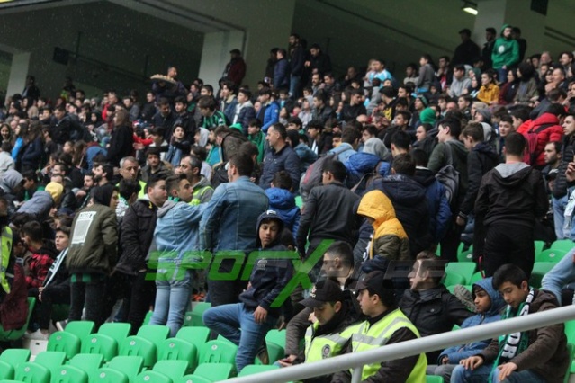 Sakaryaspor-Gümüşhanespor maçı fotoğrafları