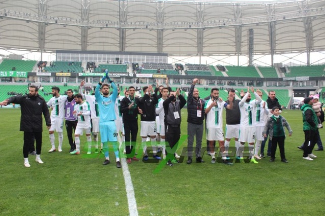 Sakaryaspor-Gümüşhanespor maçı fotoğrafları
