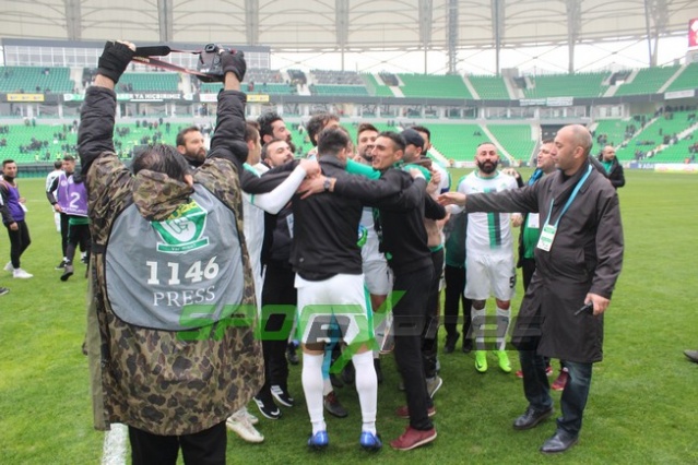Sakaryaspor-Gümüşhanespor maçı fotoğrafları