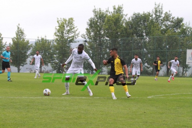 Sakaryaspor-İstanbulspor maçı fotoğrafları