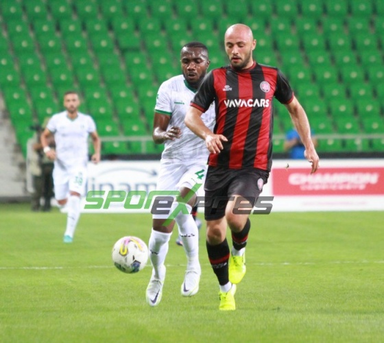 Sakaryaspor-Karagümrük maçı fotoğrafları