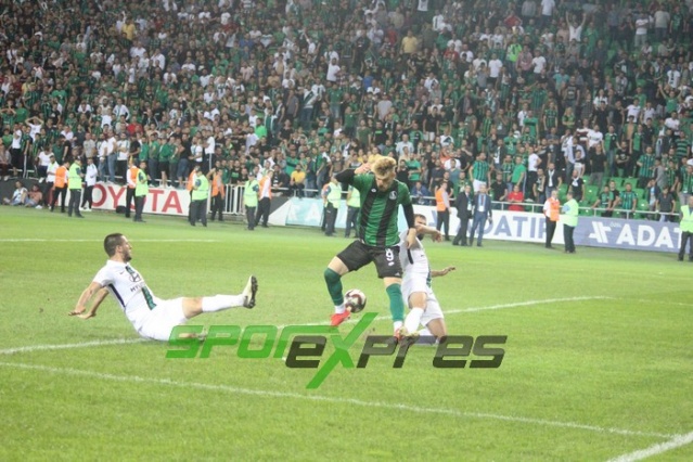 Sakaryaspor-Kocaelispor maçı fotoğrafları
