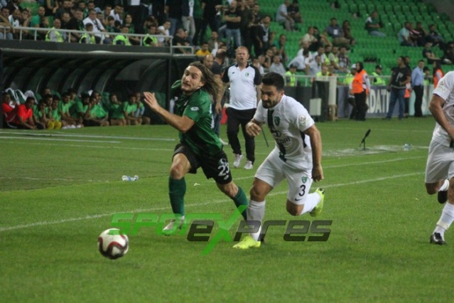 Sakaryaspor-Kocaelispor maçı fotoğrafları