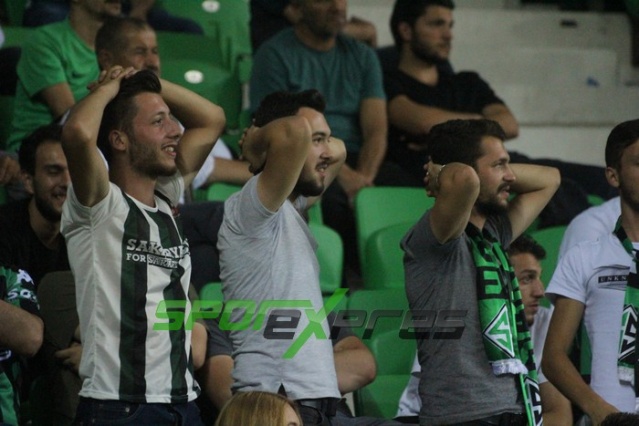 Sakaryaspor-Kocaelispor maçı fotoğrafları