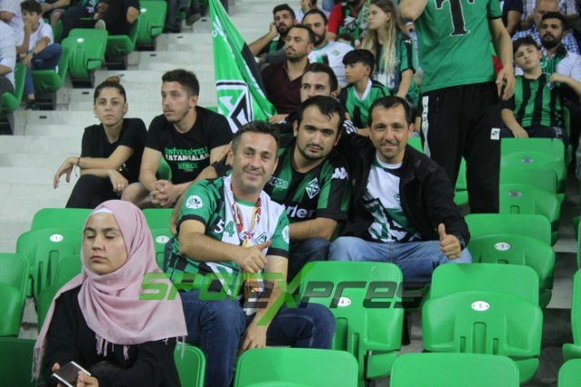Sakaryaspor-Kocaelispor maçı fotoğrafları