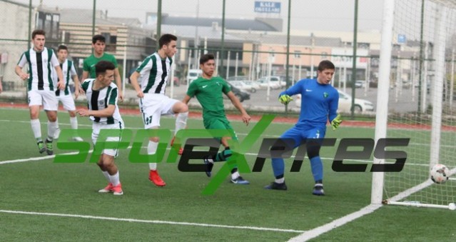 Sakaryaspor U17 şampiyonluğu erteledi