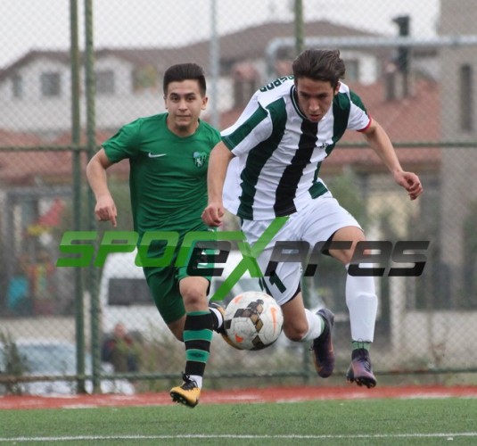 Sakaryaspor U17 şampiyonluğu erteledi
