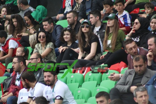 Sakaryaspor-Niğde maçı fotoğrafları