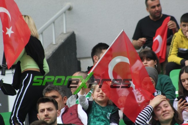 Sakaryaspor-Niğde maçı fotoğrafları