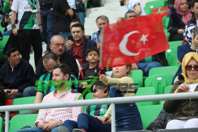 Sakaryaspor-Niğde maçı fotoğrafları