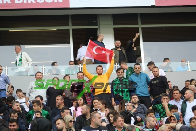 Sakaryaspor-Niğde maçı fotoğrafları