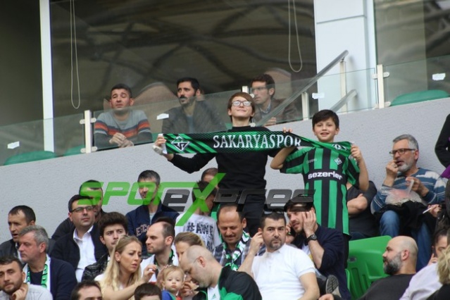 Sakaryaspor-Niğde maçı fotoğrafları