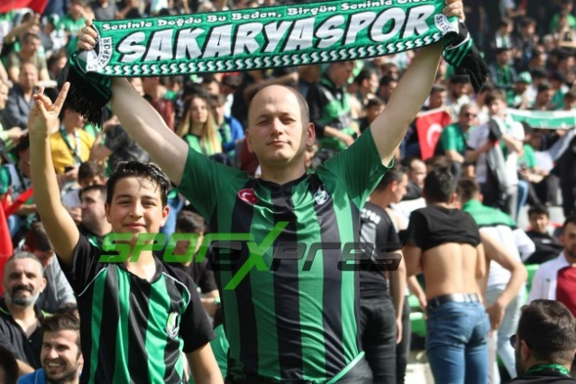 Sakaryaspor-Niğde maçı fotoğrafları