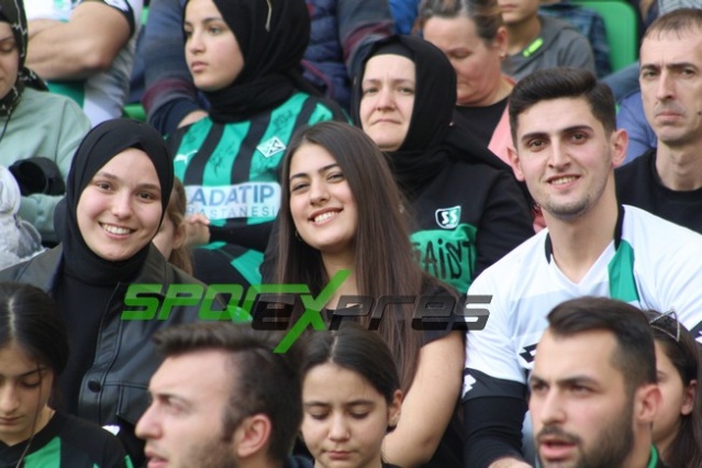 Sakaryaspor-Niğde maçı fotoğrafları