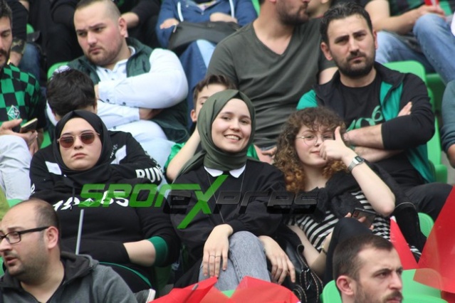 Sakaryaspor-Niğde maçı fotoğrafları