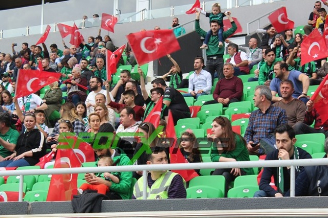 Sakaryaspor-Niğde maçı fotoğrafları