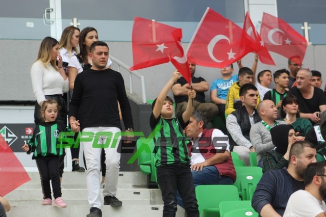 Sakaryaspor-Niğde maçı fotoğrafları