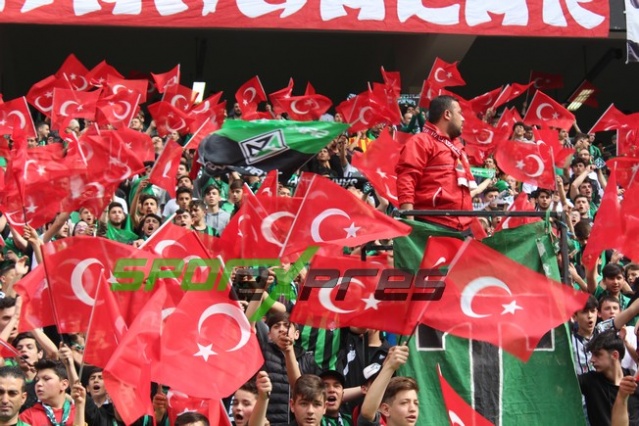 Sakaryaspor-Niğde maçı fotoğrafları