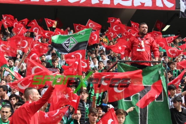 Sakaryaspor-Niğde maçı fotoğrafları